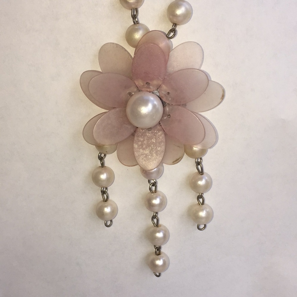 Pink Flower With Pearls Necklace Set
